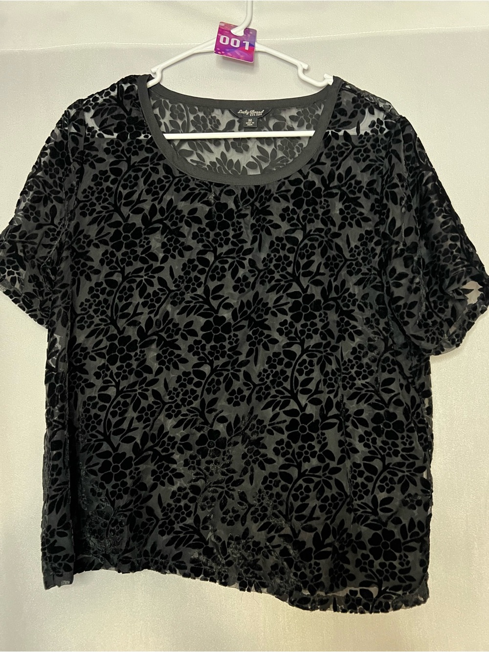 Lucky Brand Medium Floral Burnout Velvet Short Sleeve Top - Black PTP 21”